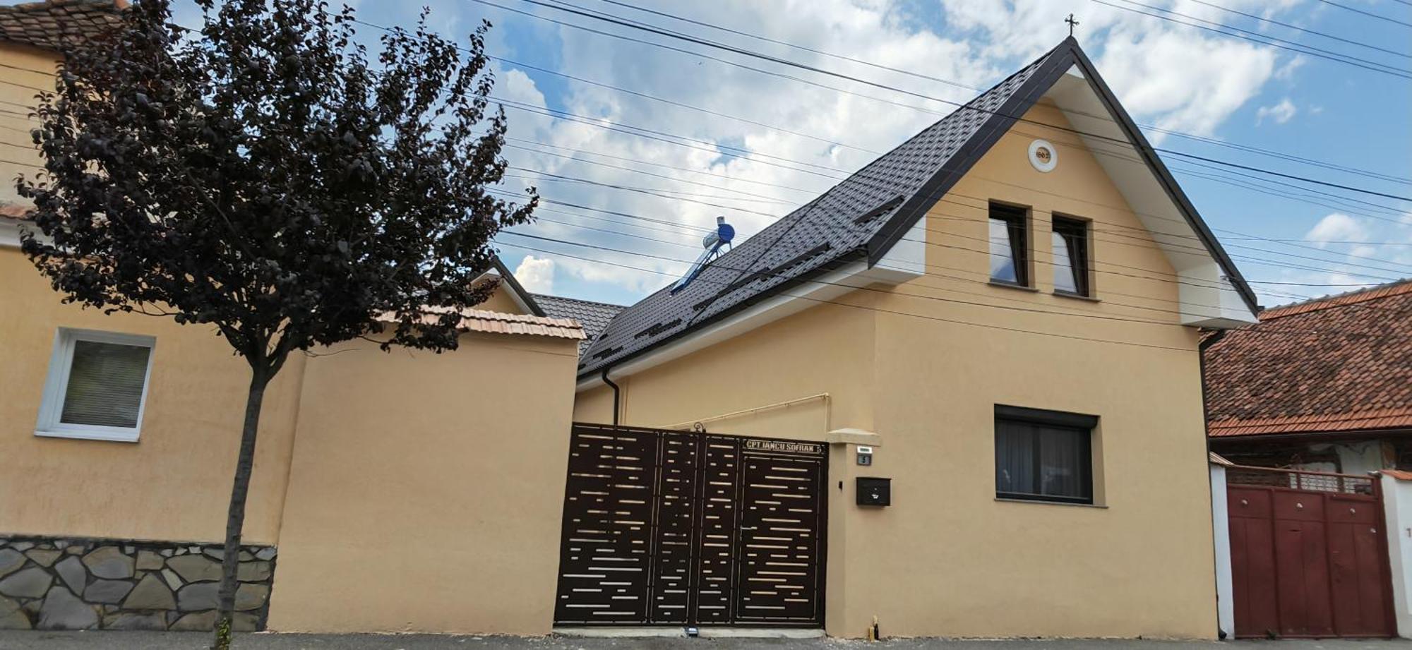 הוילה Rîşnov Casa Ramo מראה חיצוני תמונה